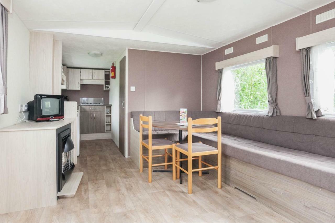 Mb Zeeuwse Mobile Home Hoek Exterior photo
